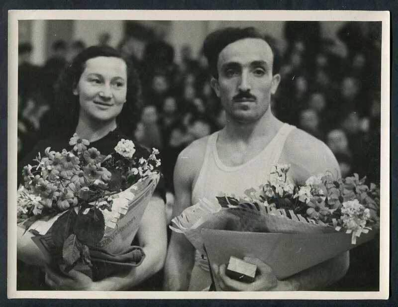 Советский гимнаст семикратный олимпийский чемпион. Грант Амаза́спович Шагиня́н. Грант Шагинян гимнаст. Шагинян Грант Амазаспович гимнаст. Грант Шагинян Олимпийский чемпион СССР.