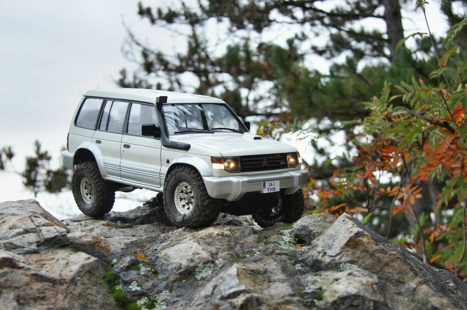 Кузова mitsubishi pajero. Митсубиси Паджеро 1/10. Mitsubishi Pajero Safari. Паджеро 1 сафари. Mitsubishi Pajero RC.