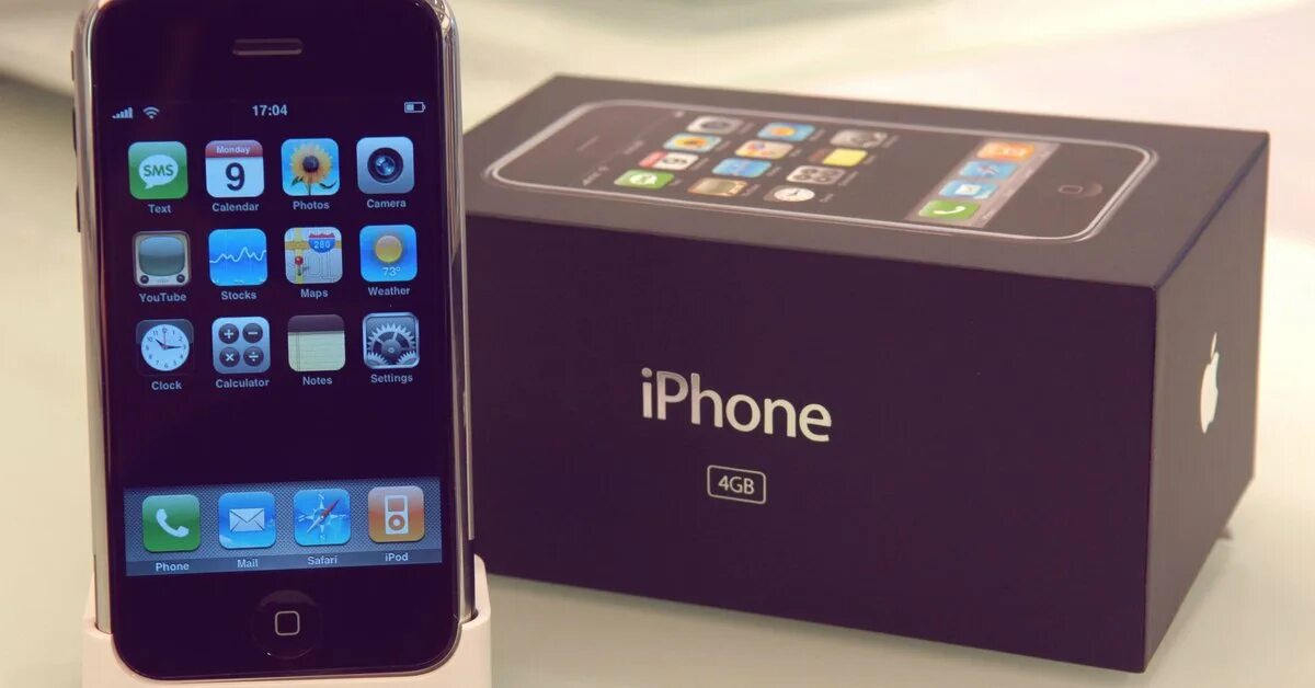 Айфон 1 какого года. Iphone 1 2007. Айфон 2g. Первый айфон. Самый первый iphone.