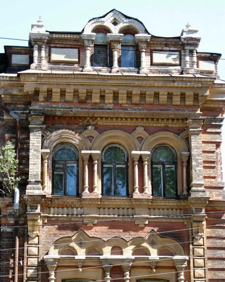 Новгород старые здания. Дом купца в нижнем новгороде. нижний новгород купеческий дом. дом купца котельникова нижний новгород. дом купчихи нижний новгород.