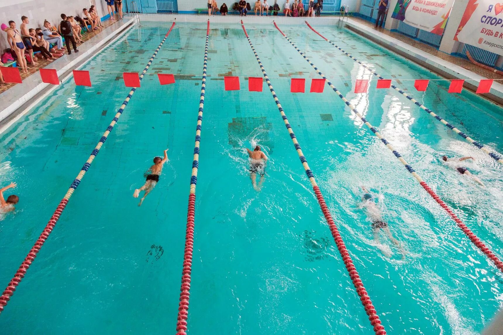 Спортивная школа номер 6. Школа 11 кизел. Спортивная школа номер 6. Физкультурный зал в школе 4. Дюсш.