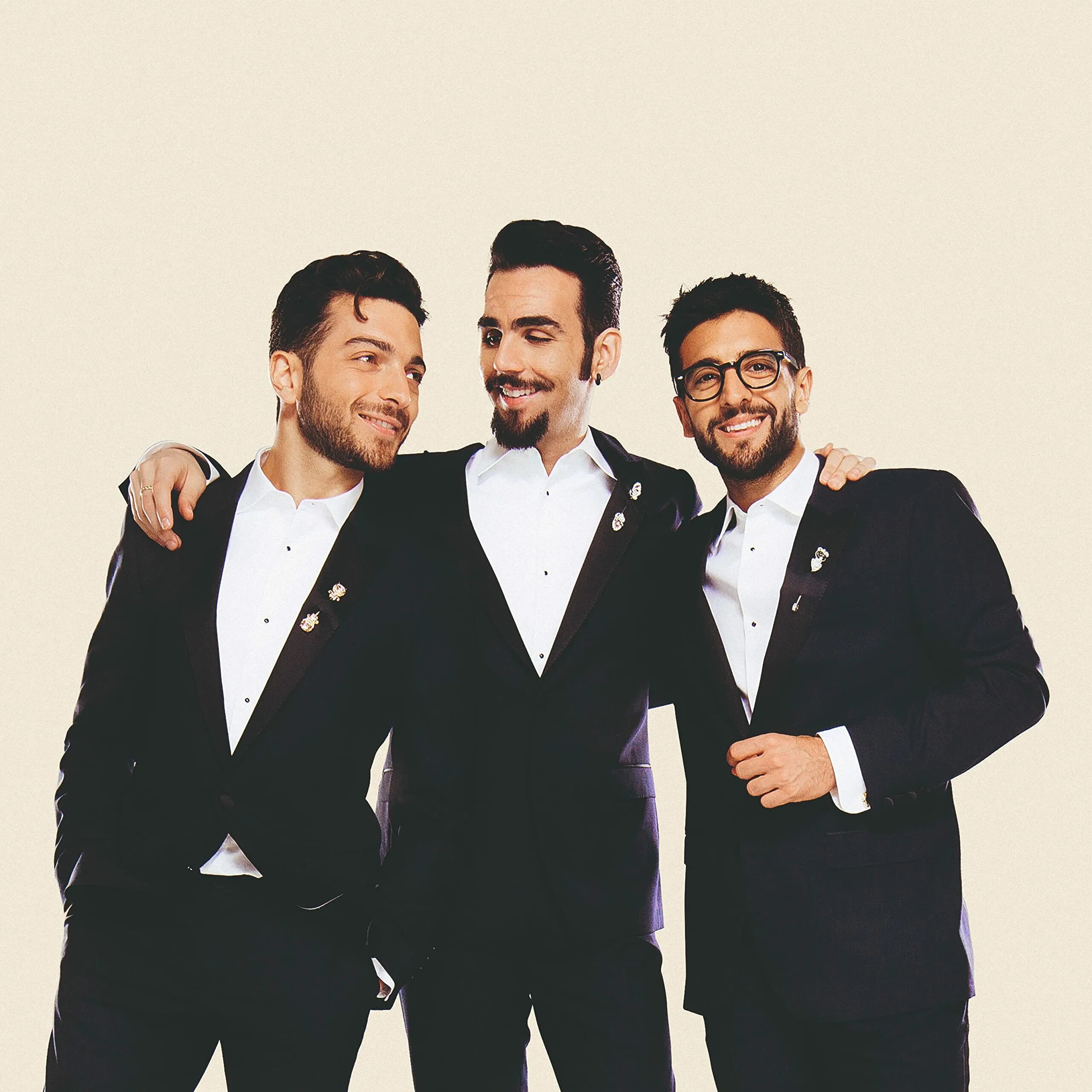 Трио иль воло биография. Ноты il mondo il volo. Иль мондо. Иль воло иль мондо солнечногорск. Группа il volo 2021.
