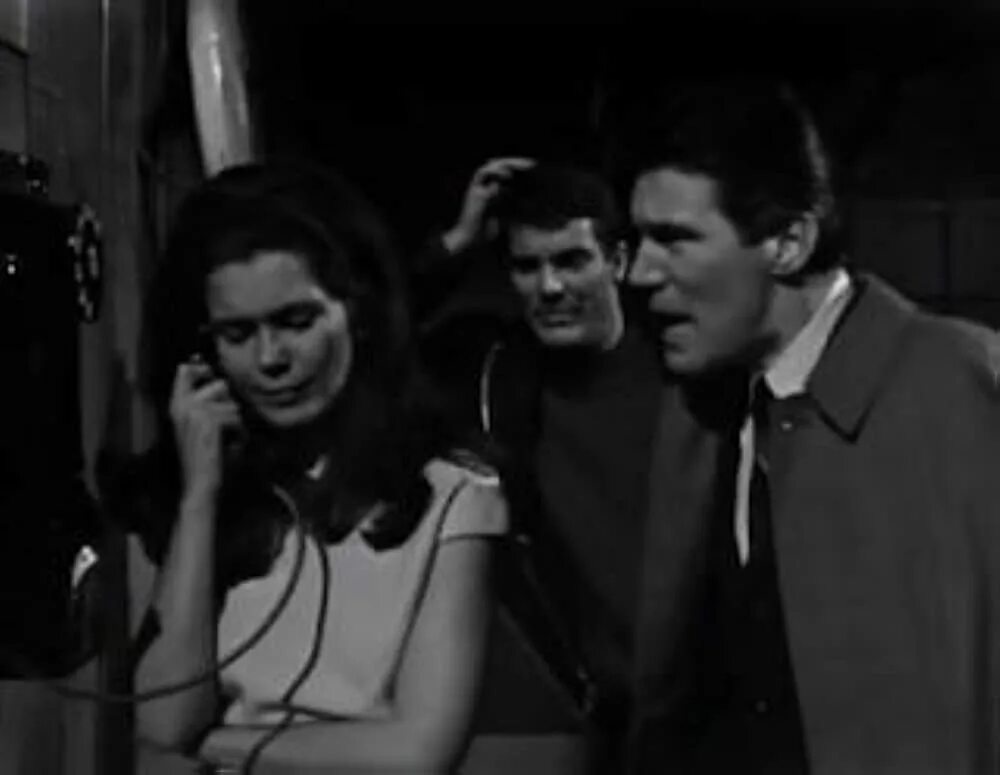 Dark shadows quentin. Барнабас коллинз 1966. Мрачные тени 1966. Грейсон холл. Мрачные тени 1966.