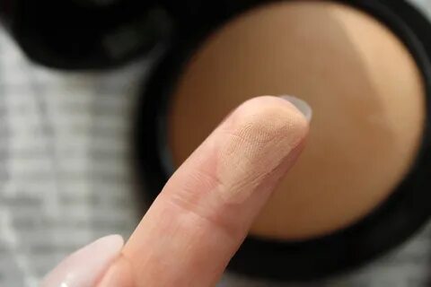 Mac mineralize skinfinish