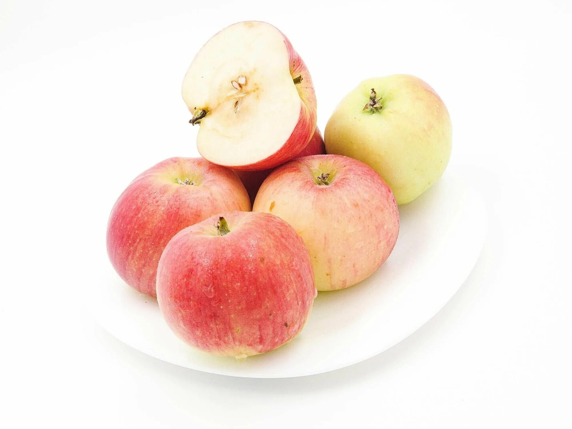 яблоки свежий урожай белый фон. яблоки новый урожай. яблоки новый урожай. яблоки новый урожай. цвет яблока.