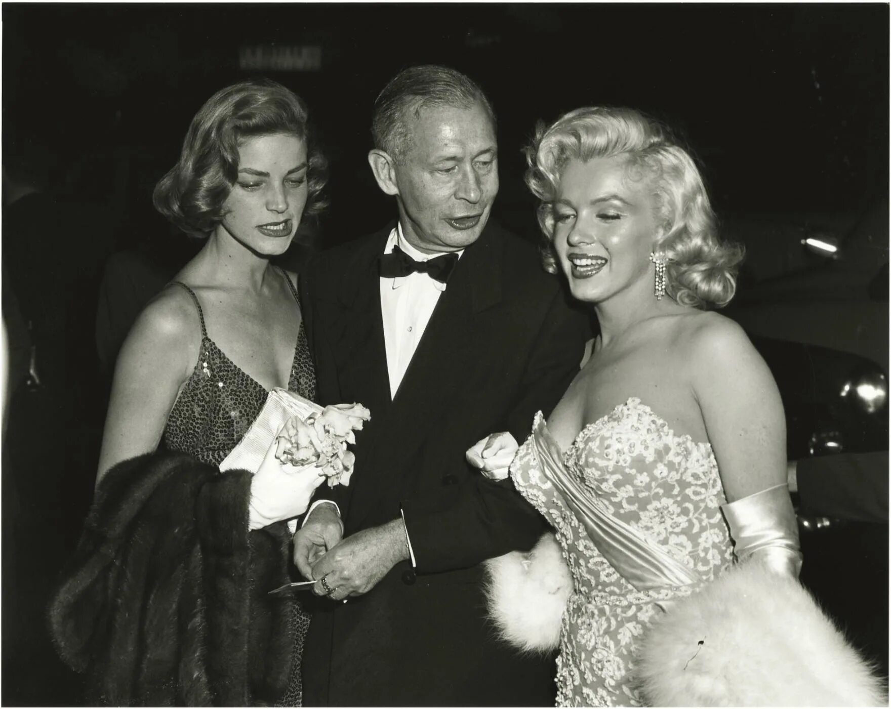 Вышла как монро. Лорен бэколл и мерлин. Монро в фильме как выйти замуж за миллионера. Замуж за миллионера фильм 2021. Лорен бэколл монро.