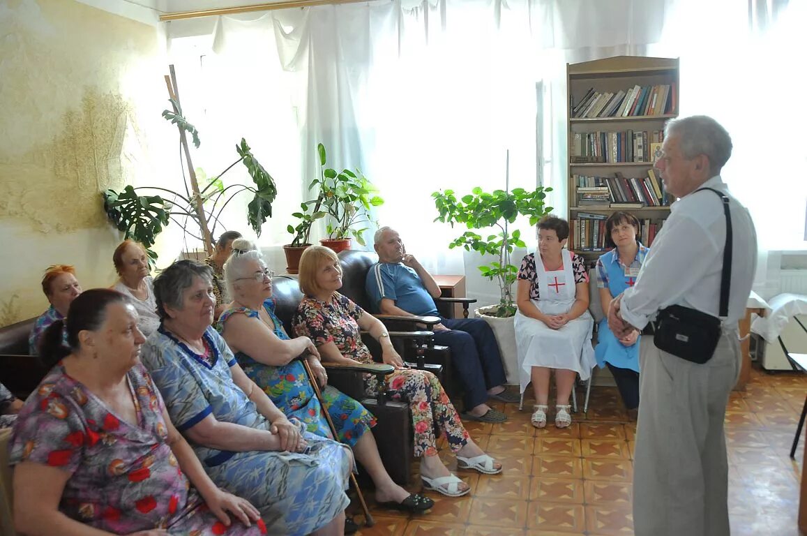 Хоспис для диализных больных. Паллиативная помощь больница. Таганрогский хоспис. Пансионат для престарелых ростов на дону. Дом солнца пансионат ростов для престарелых.
