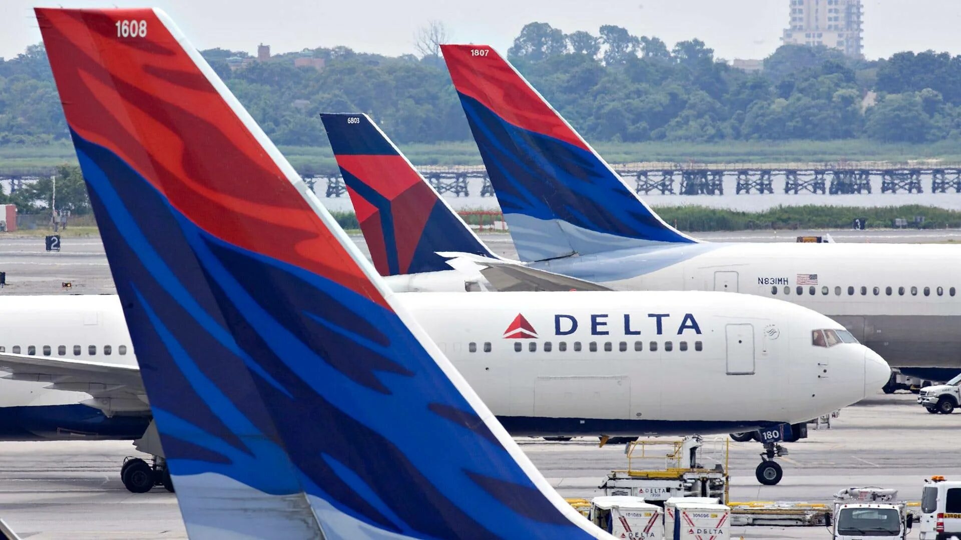 Дельта самолет. Боинг 767 авиакомпания дельта. Дельта аир лайн. Дельта эйрлайнз (delta air lines) сша. Air delta airlines.