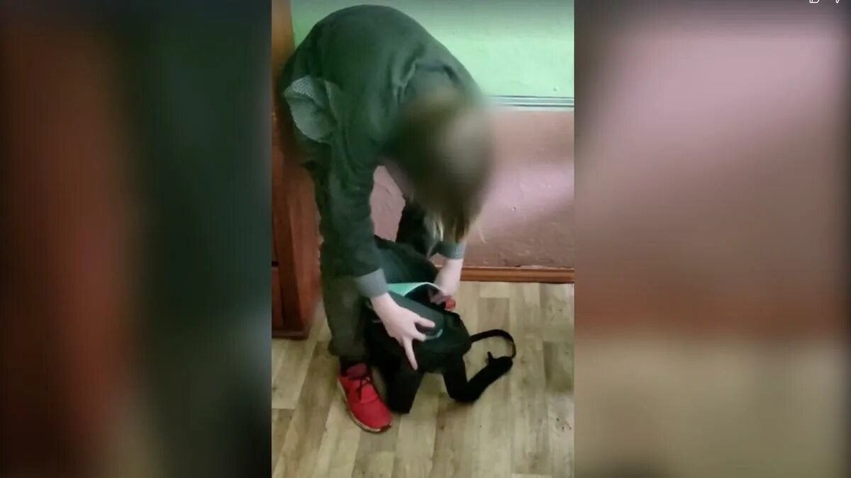 Мальчик над которым издевались получил