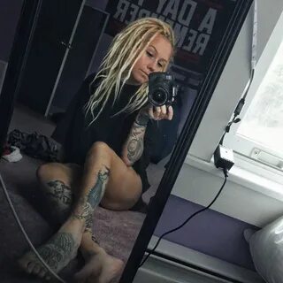 Stephi Lee Feet (24 photos). 