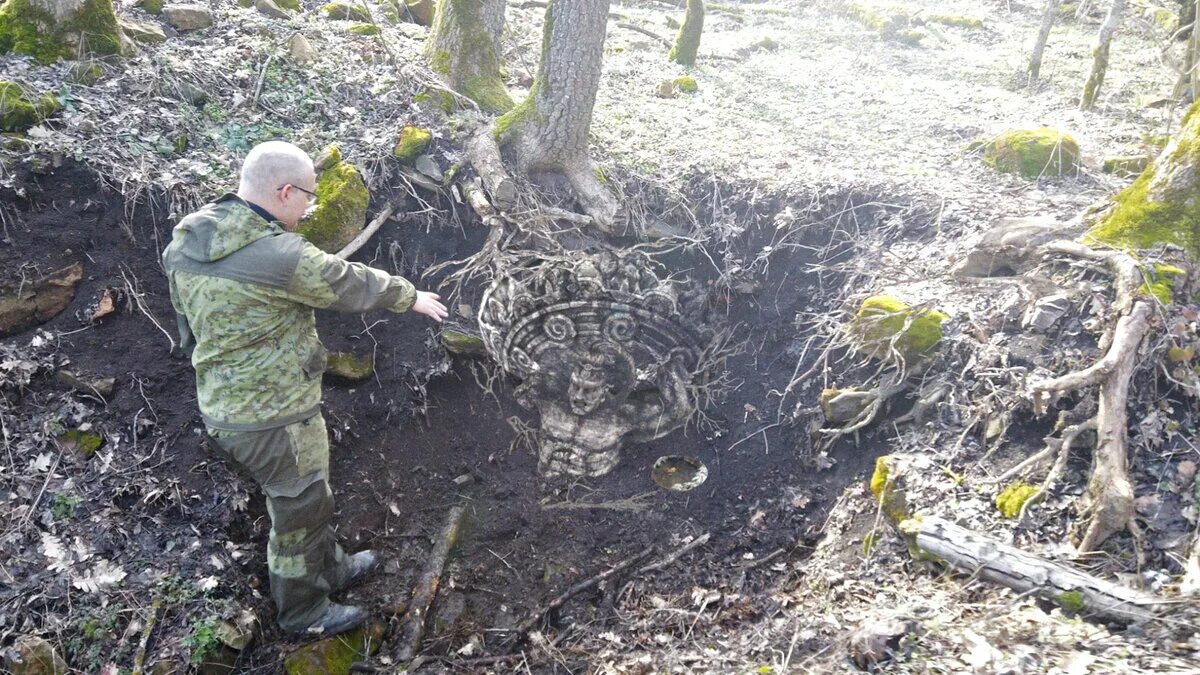 Золотой конь царя Митридата. Золотой конь царя Митридата найден в Анапе. Золотой конь Анапа.