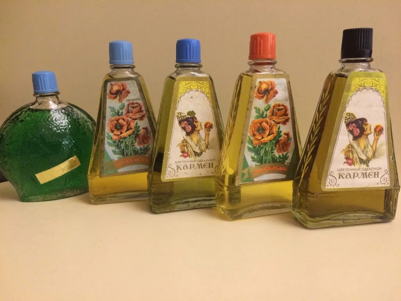Духи из ссср фото с названиями Советские духи в дар (Новосибирск). Дарудар