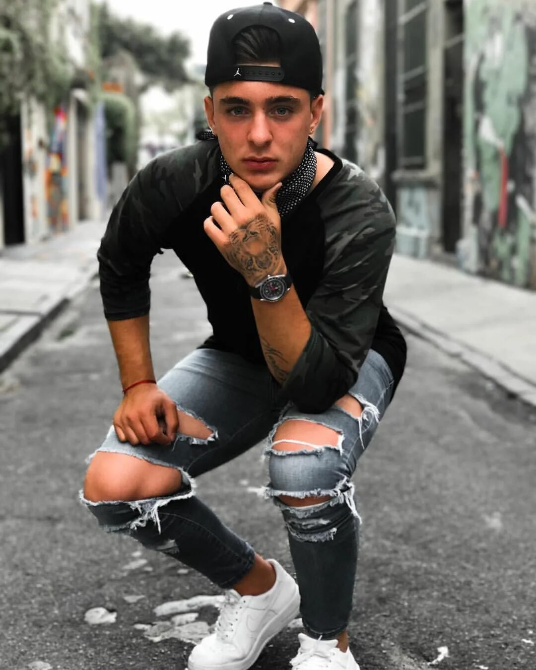 Крутые модные мальчики. Как быть крутым пацаном. Как быть крутым пацаном. Вентворт миллер с длинными волосами. Крутые парни.