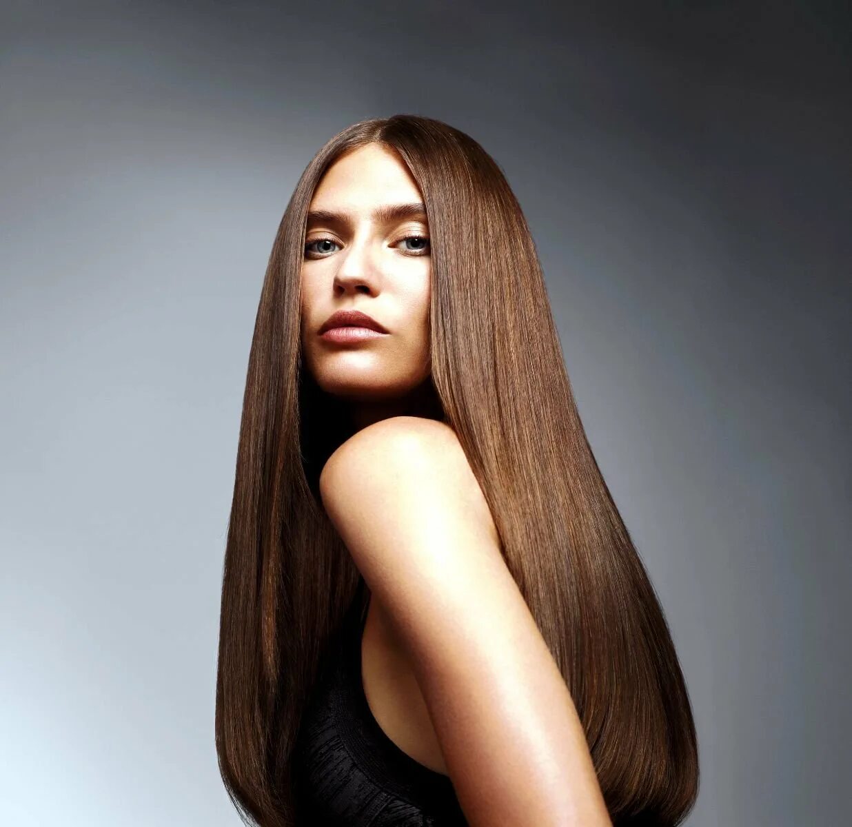 Кэти холмс стрижка длинные. Прямые волосы у девушек. Длинные прямые волосы. Нина добрев. Красивые гладкие волосы.