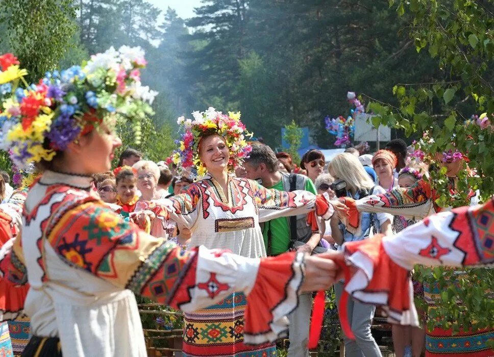 фольклорные традиции народа.