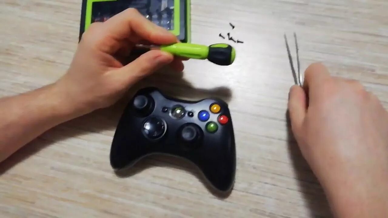Xbox Series S Как разобрать, почистить от пыли и заменить термопасту - YouTube