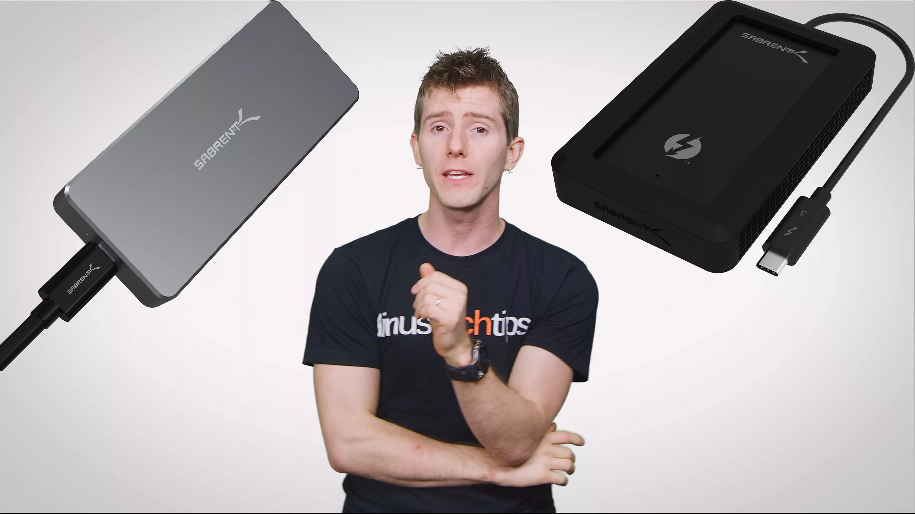 Tech tips. Linus tech tips. linus tech tips стример. linus tech tips коврик. linux tech tips.