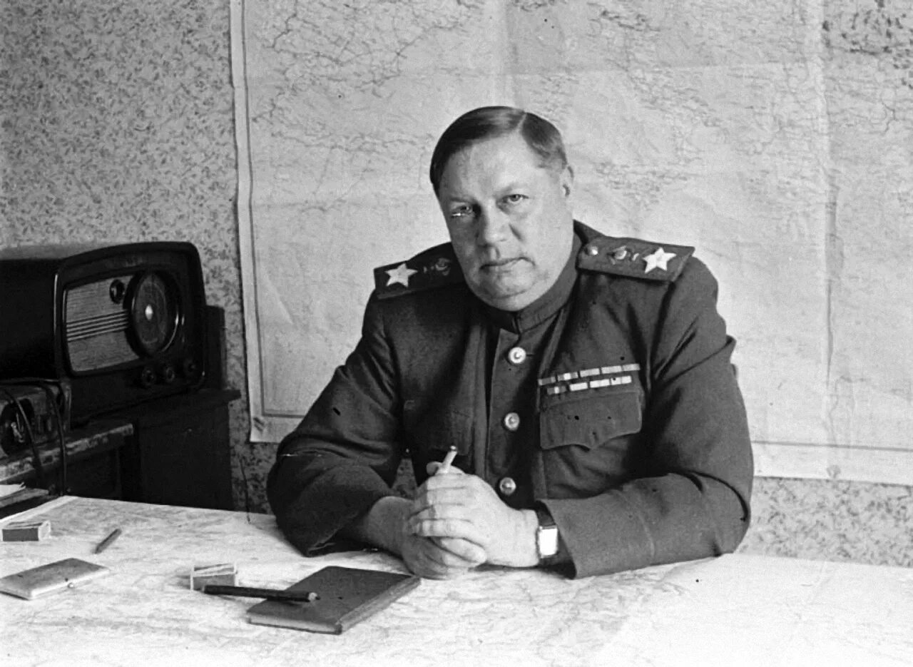 Командующий маршал советского союза. Фёдор иванович толбухин. маршал толбухин фёдор иванович (1894-1949). фёдор иванович толшбухин. маршал толбухин фёдор иванович.