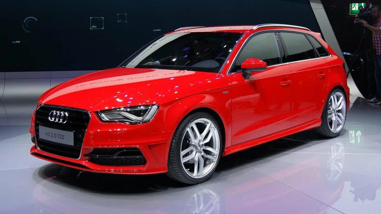 Ауди а3 красная. Audi a3 sportback 2013. ауди а3 спортбэк. audi a3 красная. ауди спортбэк 2013.