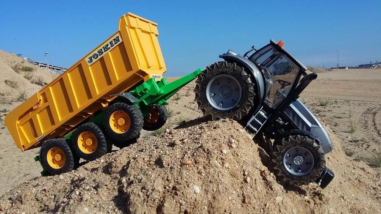 Ролики про трактора. 9620rx john deere игрушки. Трактор краш. Трактор краш. Техника краш трактор.