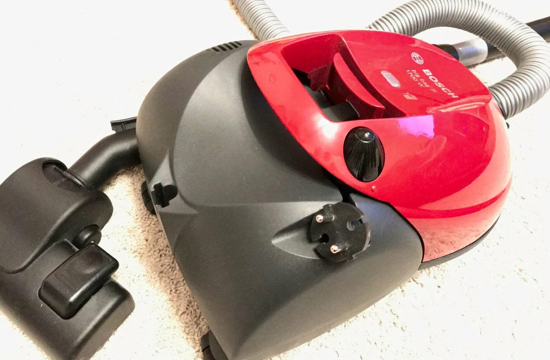 Пылесос бош с мешком. Bosch bsn 1701. пылесосы бош с мешком для сбора пыли bsn1. пылесос bosch gl-30 мешки для сбора пыли. пылесос бош free 2200 с мешком для сбора пыли.