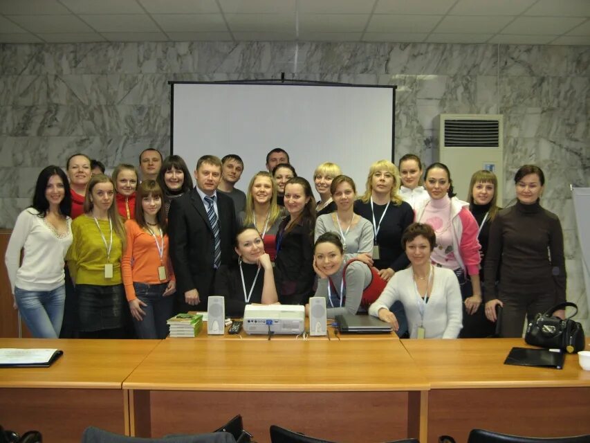 Ано бизнес школа. Кассир операционист ривьера. Тренинг школа предпринимательства. День предпринимателя в школе. Ано сош лидер.