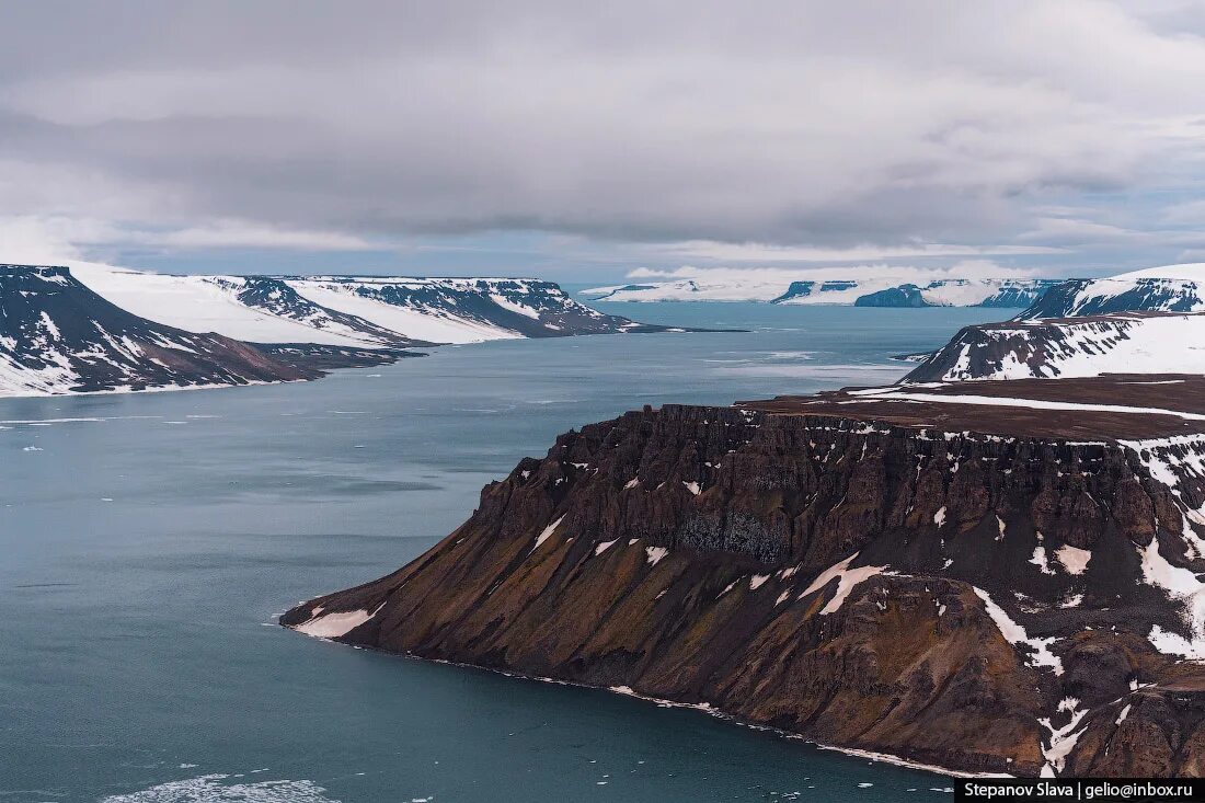 Острова архипелага земля франца-иосифа. Самая высокая точка архипелага земля франца иосифа. Самая высокая точка архипелага земля франца иосифа. Земля франца иосифа. Архипелаг земля франца-иосифа.