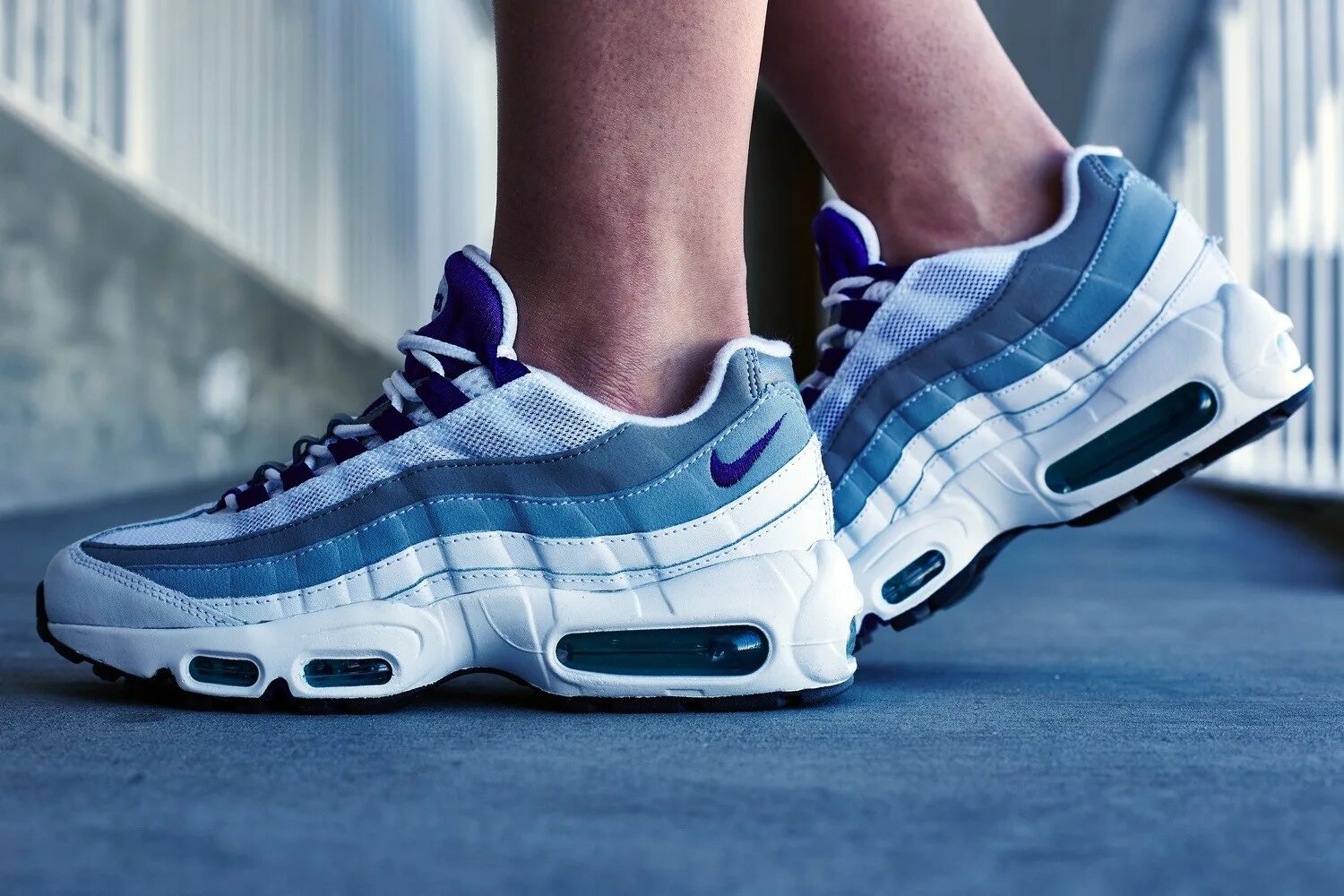 Рейтинг качества кроссовок. Nike Air Max 95. Кроссовки найк Air Max 95. Кроссовки найк АИР Макс 95. Мужские кроссовки Nike Air Max 95.