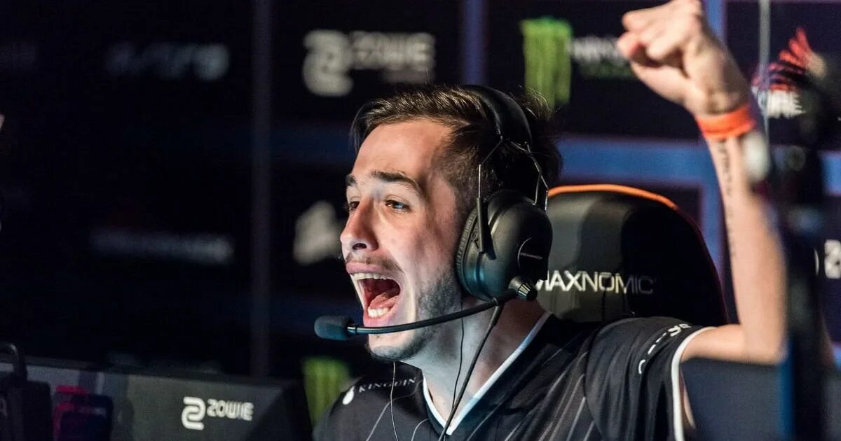 Kennys cs2. Кеннис в g2. кенни шраб. kennys кс го. kennys киберспортсмен.