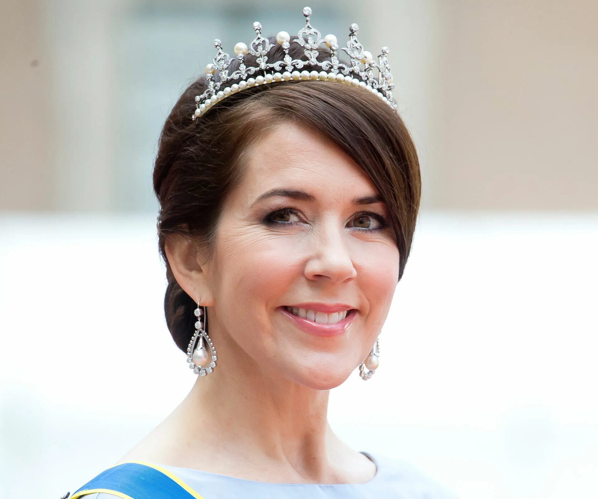 Фото принцессы. Принцесса Мэри кольцо. Гала бал принцессы Мэри. Crown Princess Mary Jewellery ROYALDISH.