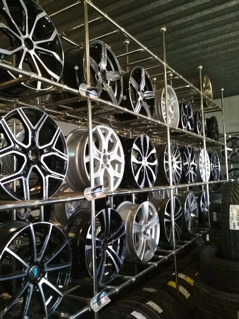 Asanti asf 130. витрина для автомобильных дисков. магазин на колесах. диски альфа ромео 5х110. диски альфа ромео 5*112.