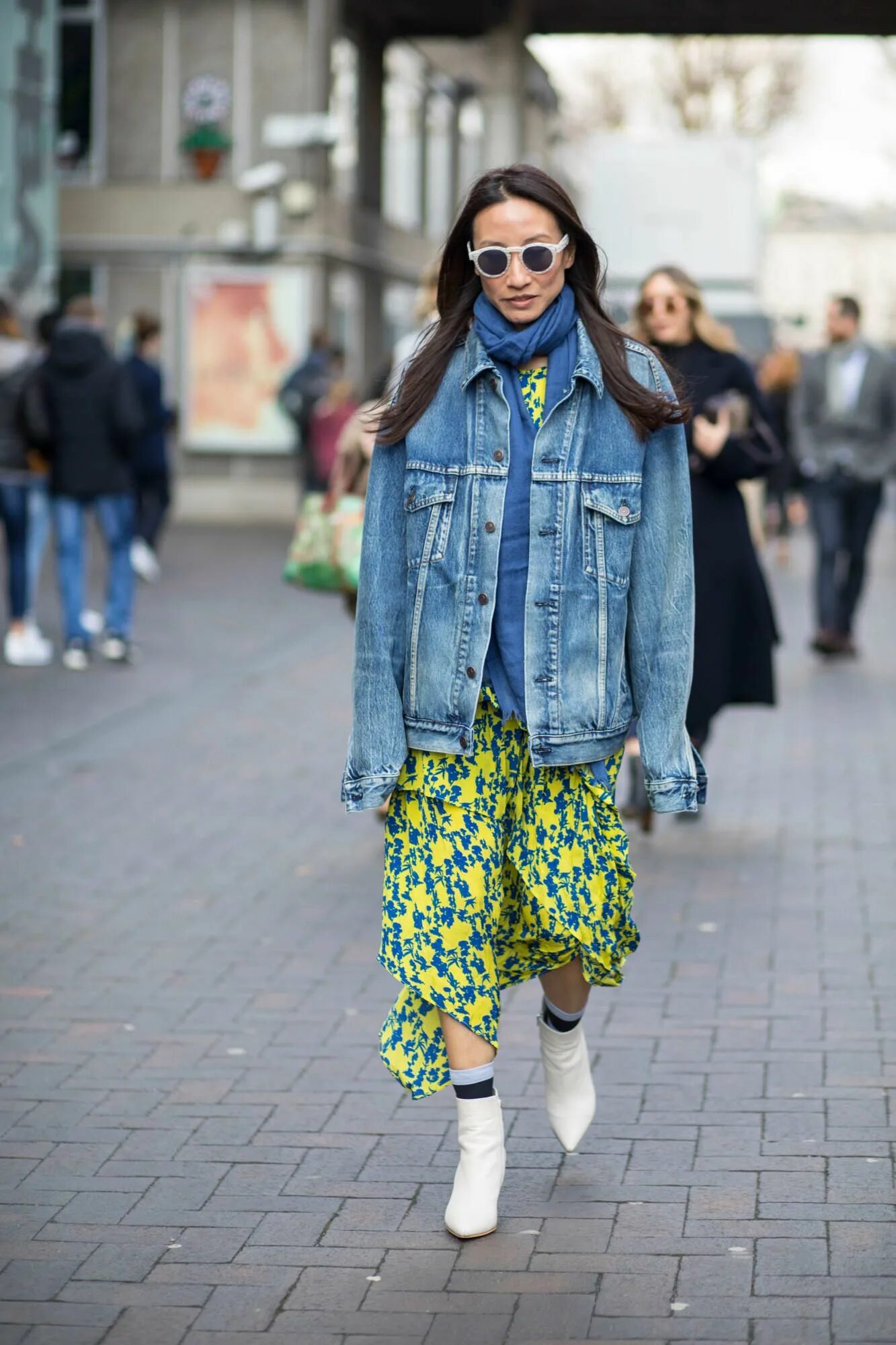 Европейский стрит стайл париж. Уличная мода франции уличная мода парижа. Моды стрит стайл. Моды стрит стайл. Моды стрит стайл.