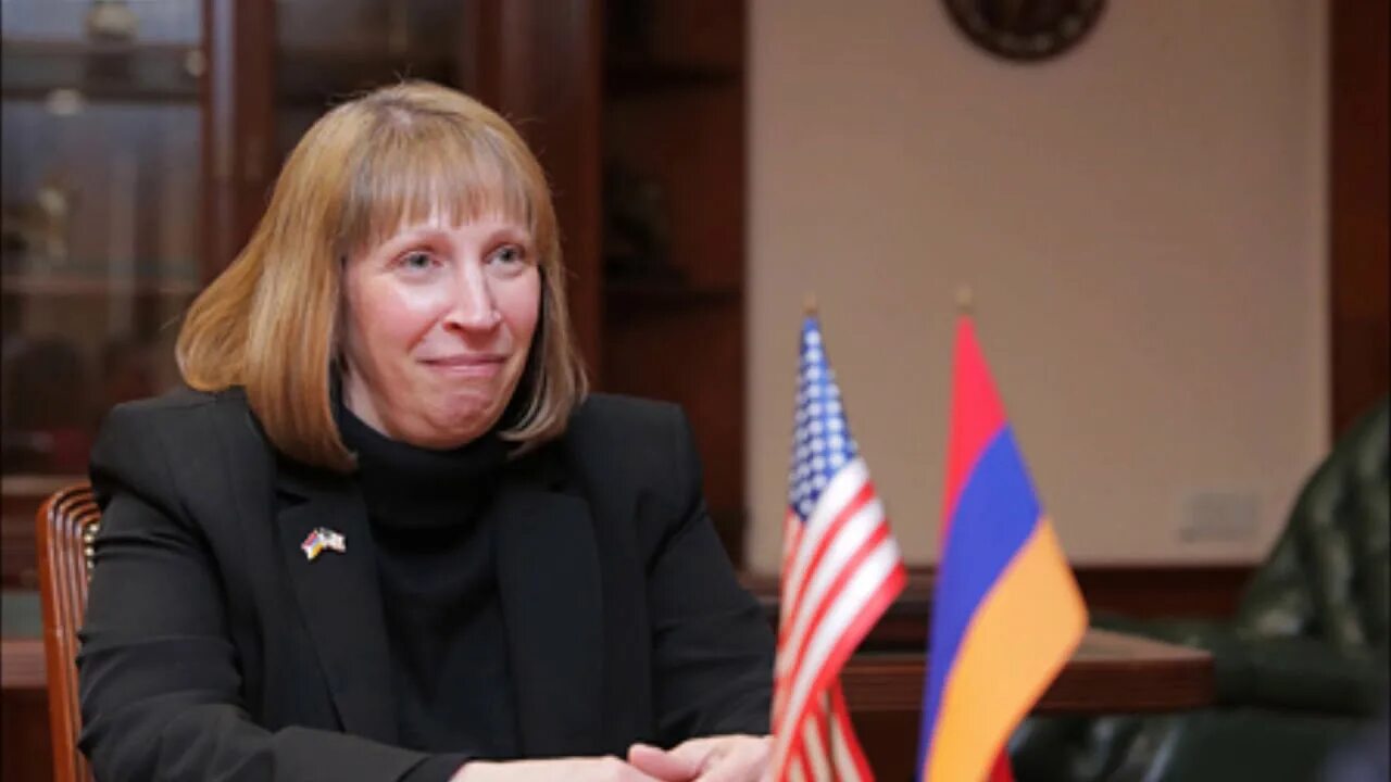 Посол трейси. Линн Трейси американский дипломат. Посол США В России Линн Трейси. Посол США В России 2022 Трейси. Линн Трейси в России.
