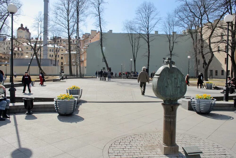 Сад Андрея Петрова Санкт-Петербург. Сквер Андрея Петрова. Сквер Петрова СПБ. Сквер Андрея Петрова на Петроградке СПБ.