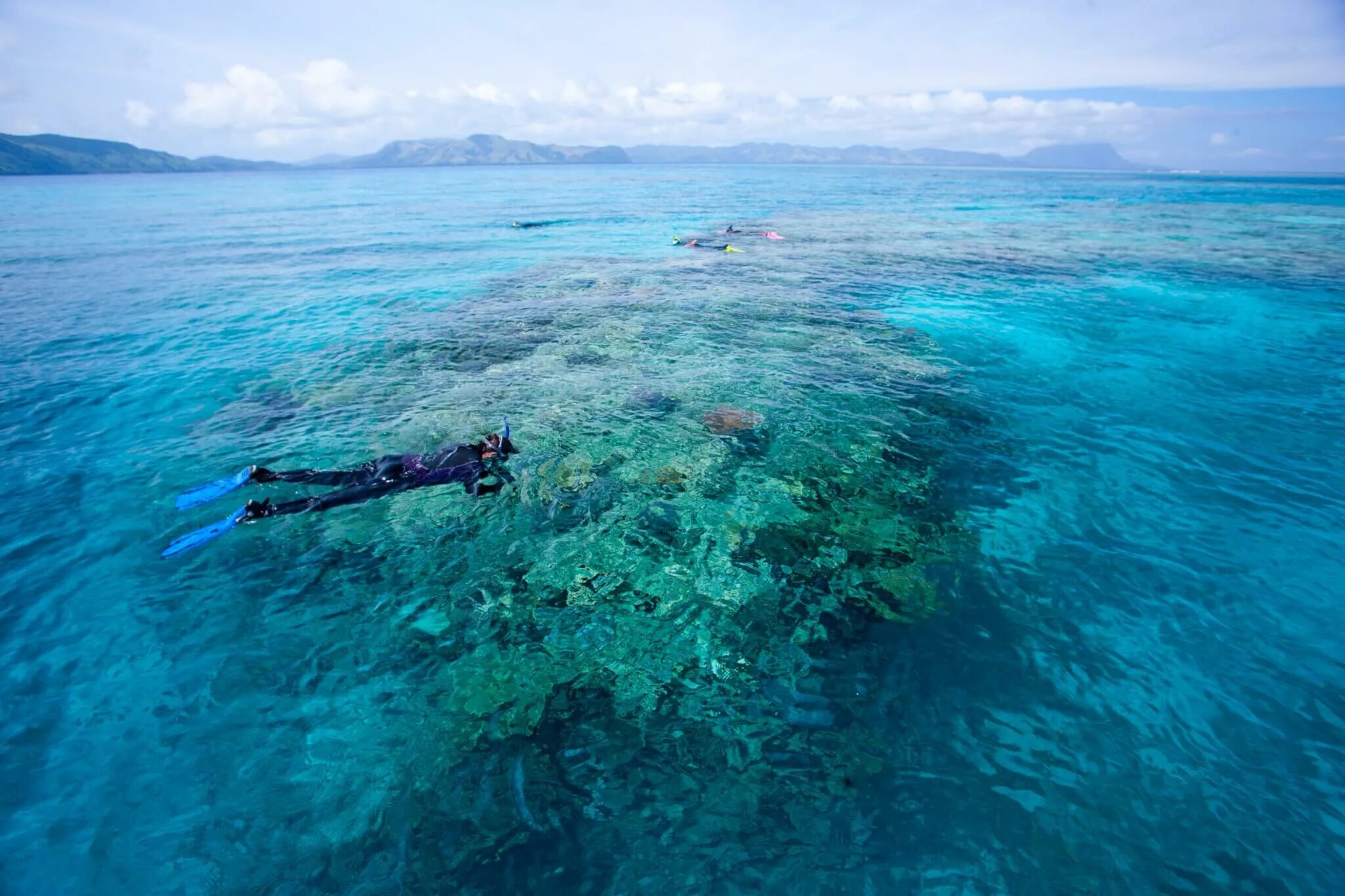 Новости тихом океане. Моря Тихого океана Фиджи. Затонувший город олус Крит. Фиджи океан. Прозрачная вода в океане.