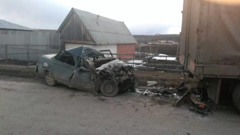 дтп базарный карабулак. дтп базарный карабулак саратовской области. чп базарный карабулак саратовской. дтп саратовская область вчера в базарно карабулакском районе. авария в саратовской области базарно карабулакский район.