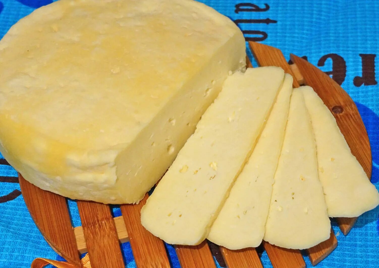Сыр Качотта Рыльский Сыродел. Домашний сыр из творога. Домашний твердый сыр. Домашний сыр из молока.