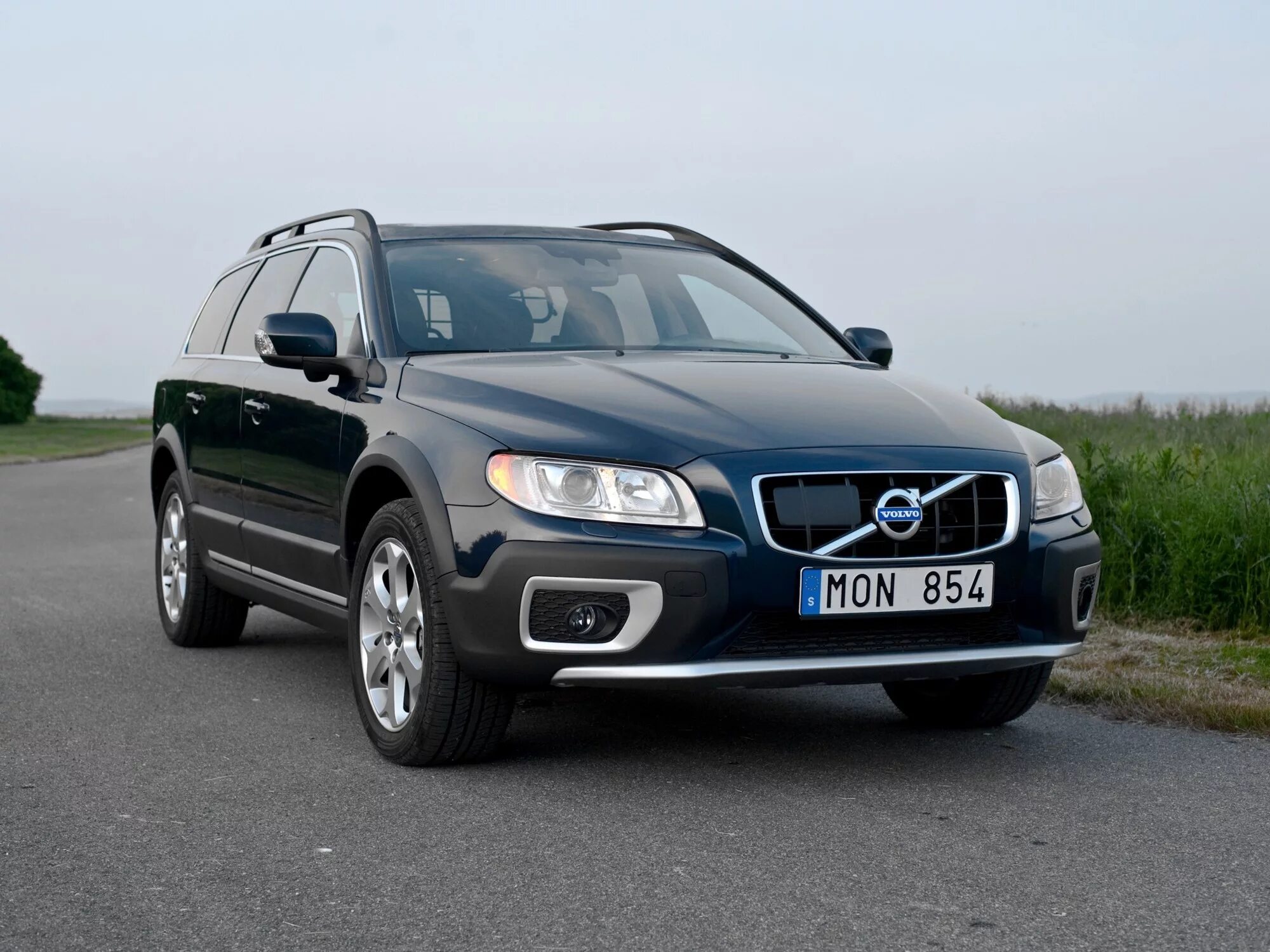 Volvo xc70 поколения. Volvo xc70 2011. Volvo xc70 III. Volvo xc70 d5. Volvo xc70 3 поколение.