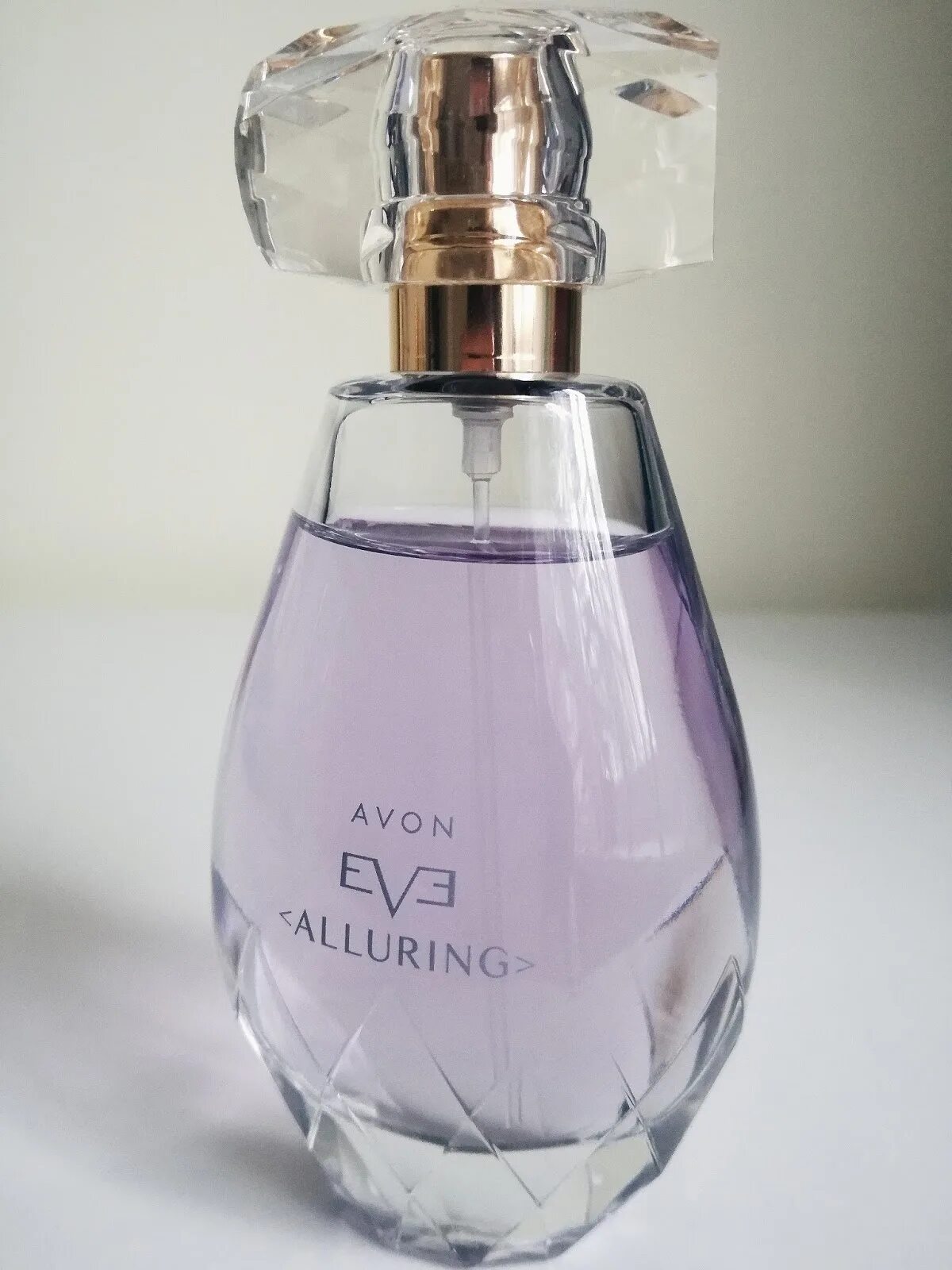 Духи Ив Аллюринг эйвон. Туалетная вода эйвон Eve alluring. Духи Еве Аллюринг. Eve alluring Avon 30ml. Avon alluring