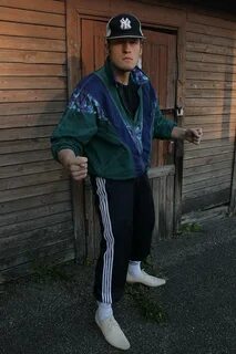 Жалаңаш кеуделі сұлулар