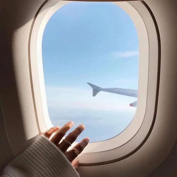 Самолеты в жизни человека. Окно самолета. Путешествие на самолете. Окно самолета Эстетика. Лечу в самолете.
