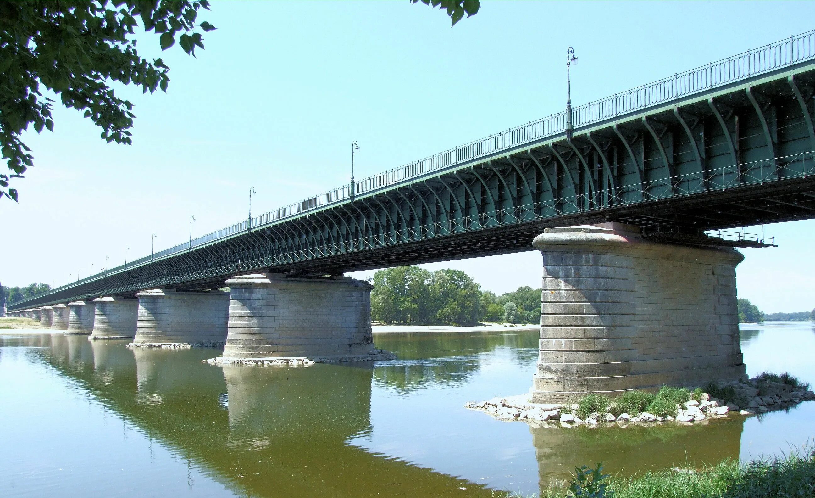 Каналы реки ея. Бриарский акведук. Бриарский мост-канал. Французский акведук - Briare. Акведук Хаверуд.