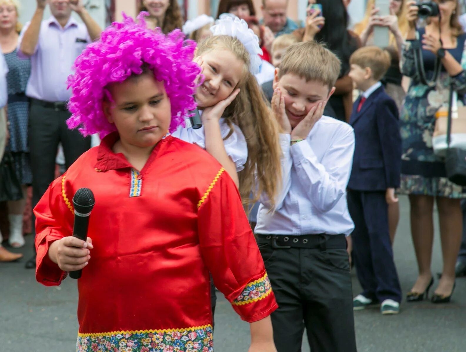 Вязовая 1 владивосток эврика. Эврика владивосток. Частная школа «эврика» (владивосток). Частная школа «эврика» (владивосток). Школа эврика, новосибирск, улица ватутина.