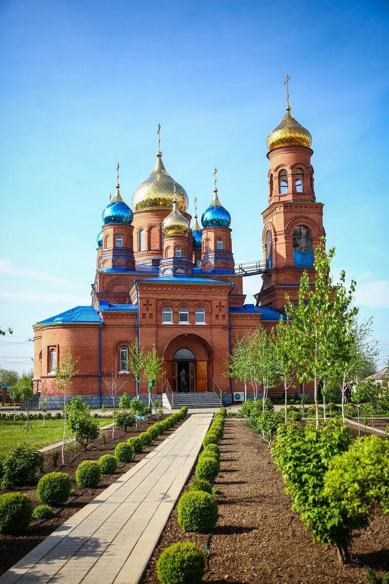 Погода в первомайске ставропольского края. Храм Вознесения Господня Ипатово. Церкви Ставропольского края Ипатово. Ипатово Ставропольский край храм Вознесения Господня. Церковь город Ипатово.