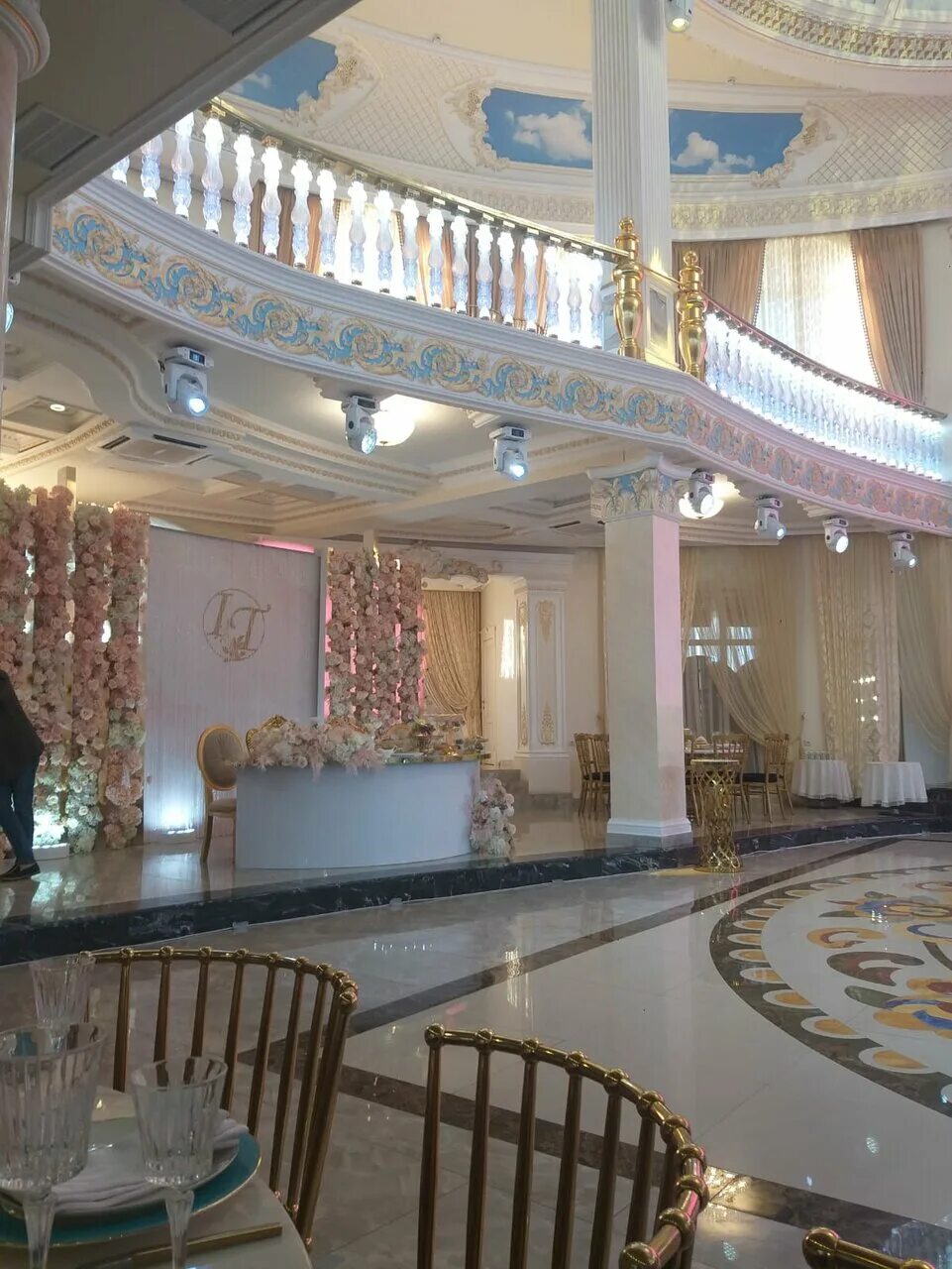 ридада резиденция нальчик. ридада резиденция ресторан. ресторан ридада нальчик. банкетный зал ридада нальчик. ридада резиденс нальчик.