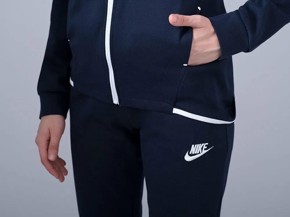 Спортивные nike женские. Спортивный костюм Nike женский fa160205twc. Женский спортивный костюм найк 2021. Nike костюм спортивный Nike Team presentation warm up 329354-302. Спортивный костюм найк женский 2022.