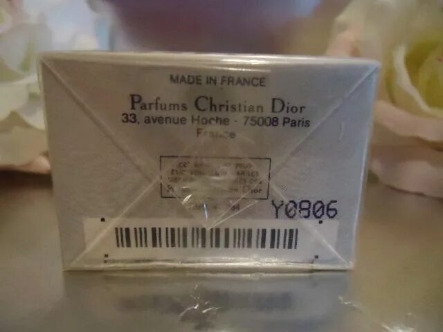Проверить косметику подлинность по коду. Батч код духи Christian Dior. Батч код guess духи. Батч код на коробке духов. Штрих коды для парфюмерии.