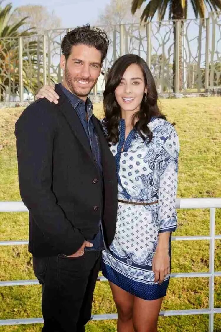 королева это я сериал мексика. цвет страсти сериал 2014. теленовелла 2015 kiss. камилла и себастьян сериал мексика. такдирлар теленовелла.