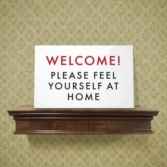 Make yourself at Home. Feel yourself. Feel yourself at Home. Make yourself at Home idiom. Feel home перевод