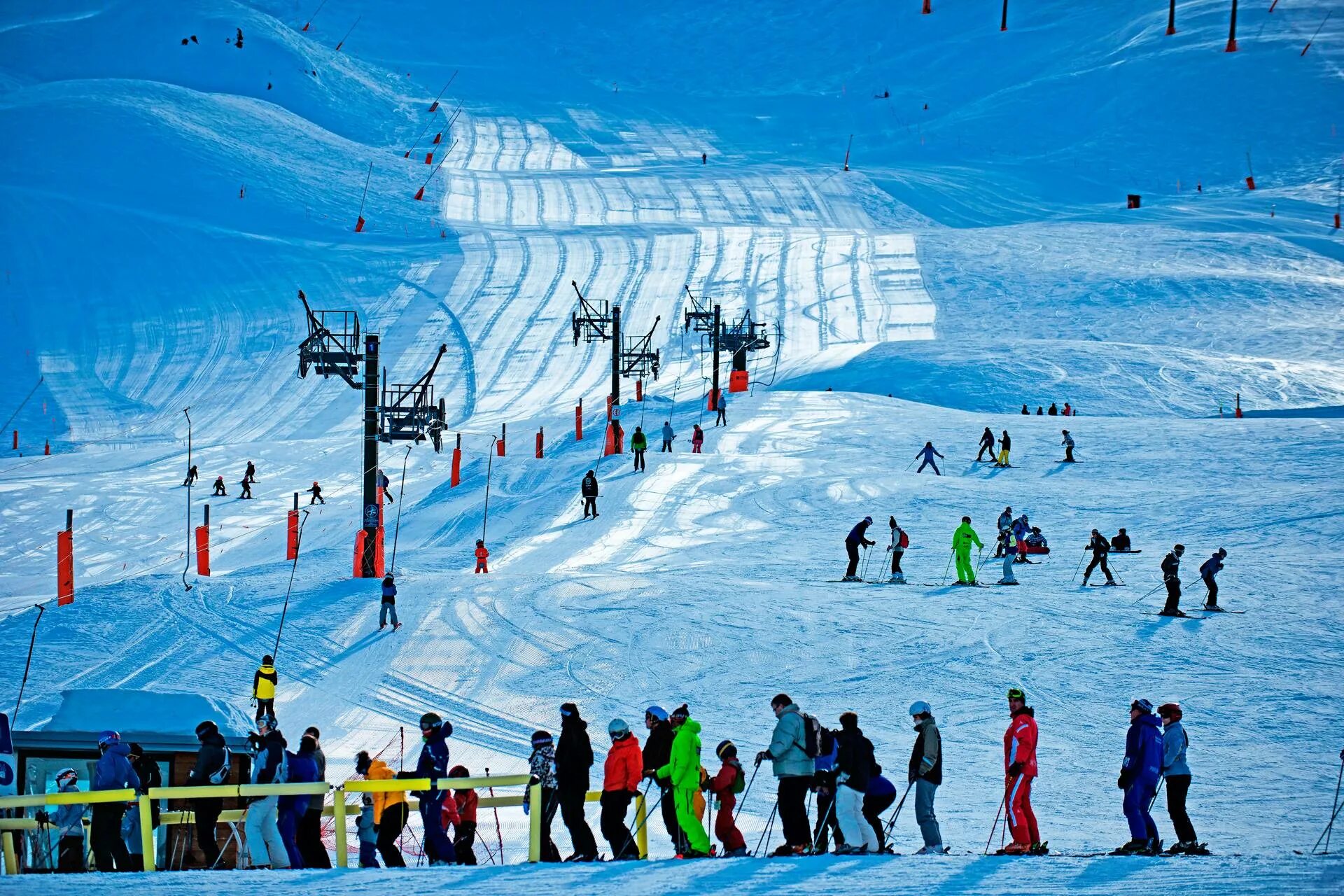 Гармиш-Партенкирхен горнолыжный курорт трассы. Tahko горнолыжные курорты. Горные лыжи Германия. Лыжи в Германии. Выбрать горнолыжный курорт